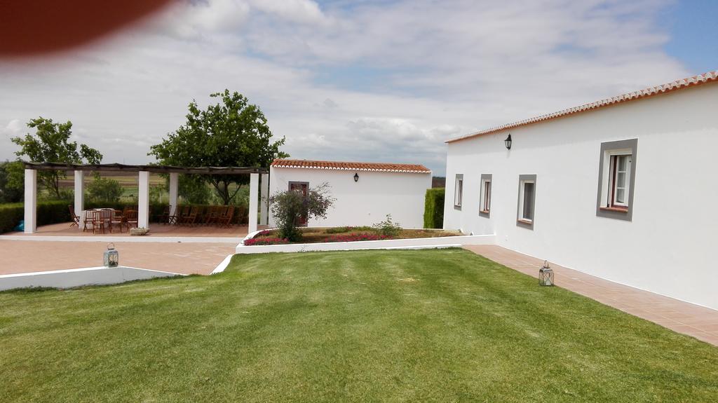 Monte Da Morena Agro-Turismo Serpa Exteriör bild